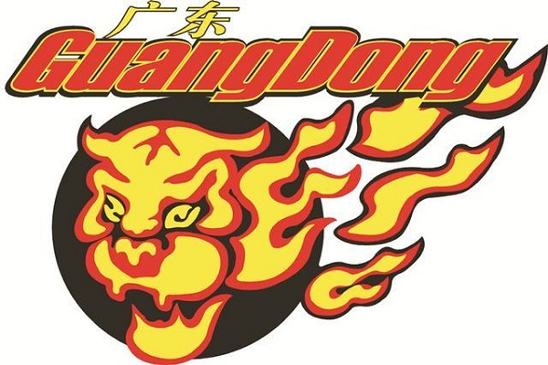 哪支球队在CBA历史上夺得了最多个总冠军？