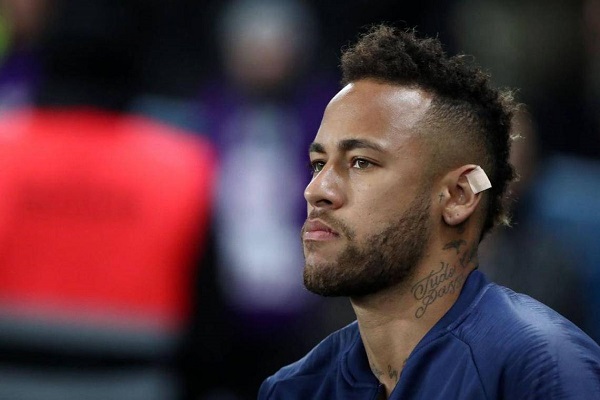 内马尔在巴黎圣日耳曼的贡献如何？