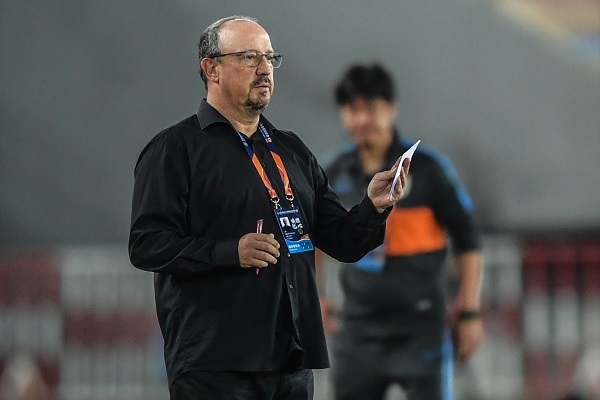 为什么足球联赛中一些球队经常更换教练？