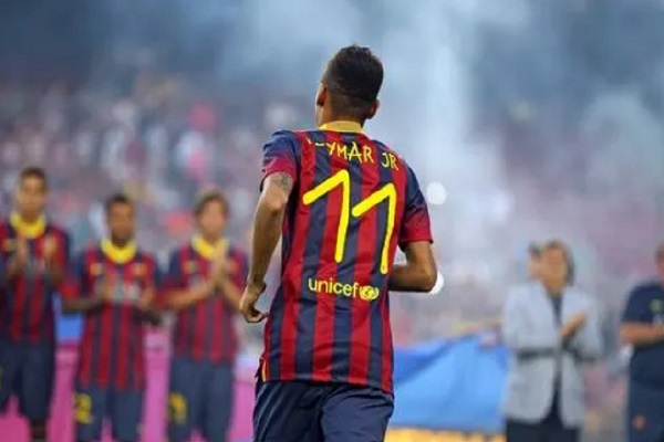 内马尔为什么离开巴萨？