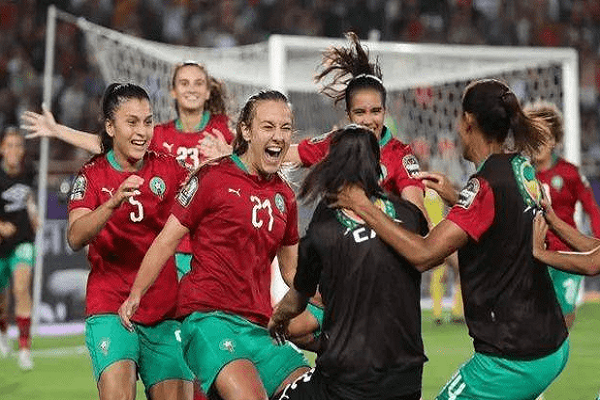 足球灵活变阵和人员调整对比赛结果会有怎样的影响？